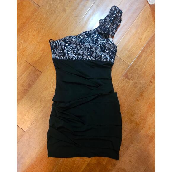 Women's City Triangle Black Dress Size Medium - Picture 6 of 6